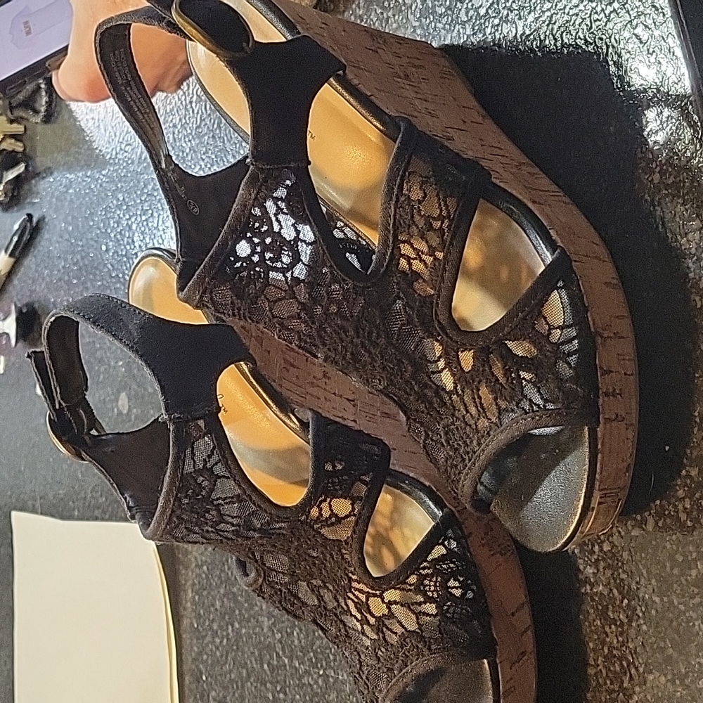 8.5 American Eagle Lacy Wedge Shoes